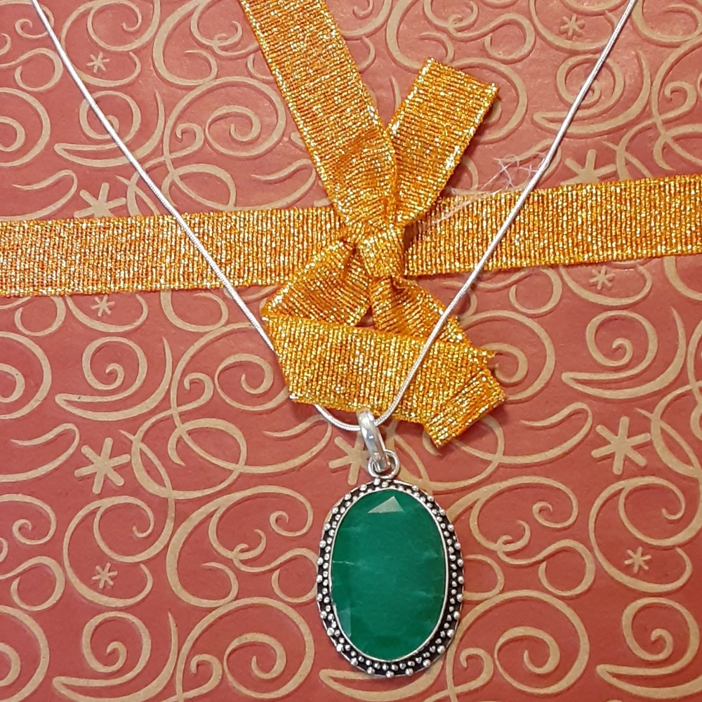 Silver plated green stone necklace
